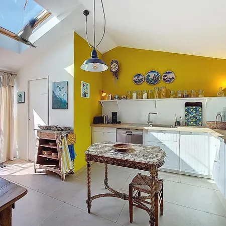 Сasa de vacaciones Tranquille En Bord De By Interhome